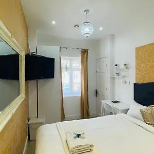  Guest house Mayday House United Kingdom