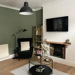  Holiday home Hoole House- Bright And Modern 2 Bedroom House, Close To Train Station And The Centre United Kingdom