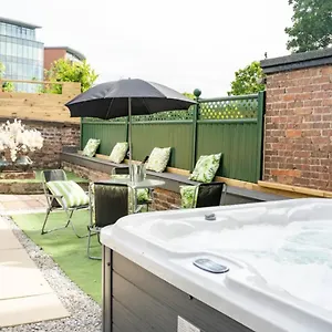  Holiday home No22 Racecourse Townhouse United Kingdom